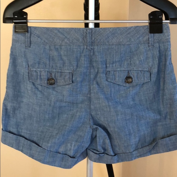 Light weight denim shorts - Picture 3 of 5